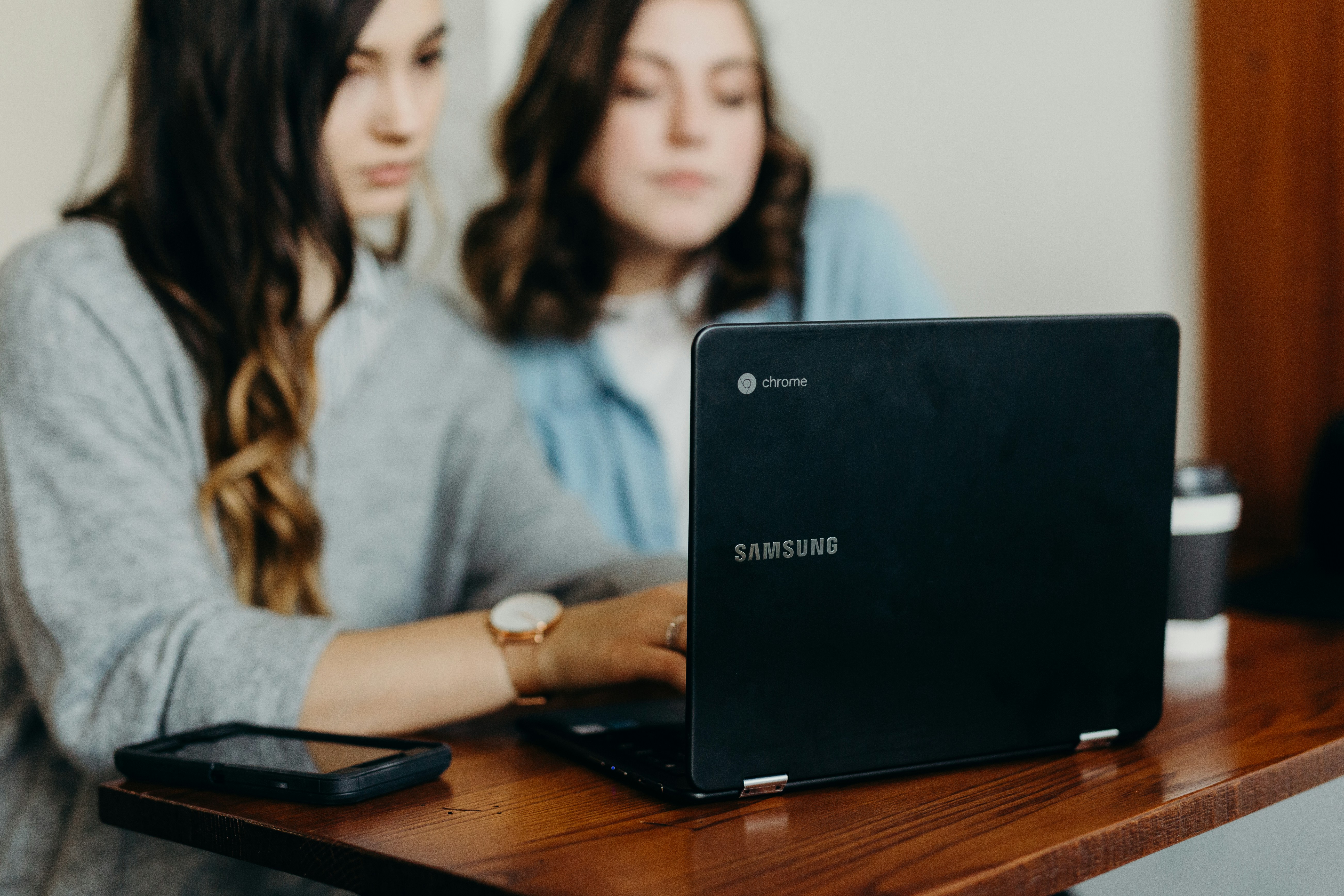 Lợi ích của việc học online: Xu hướng học tập hiệu quả trong thời đại số